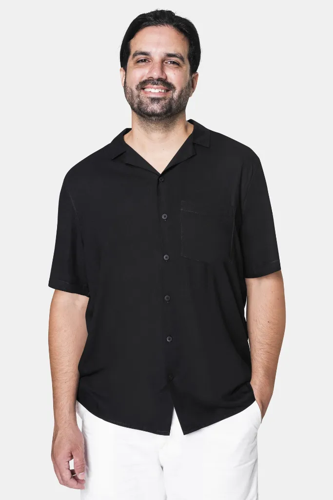 indian-man-wearing-shirt-with-white-shorts.webp